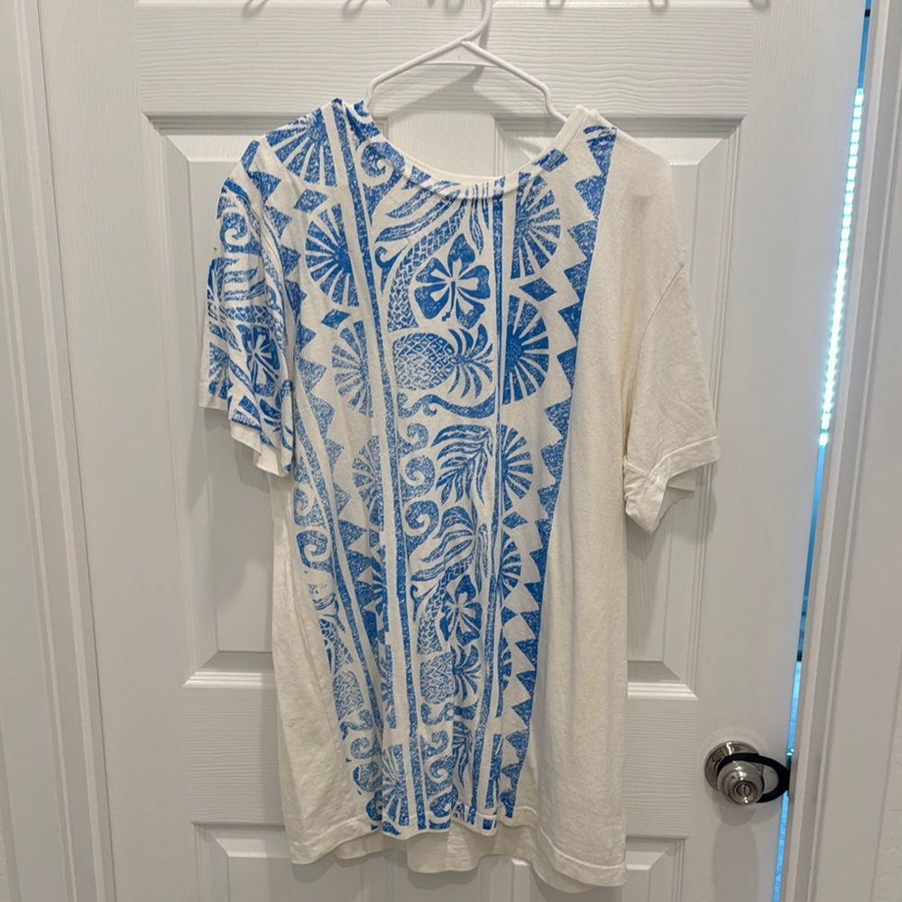 Blue and White Graphic T-Shirt